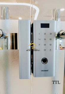 Khoá vân tay cửa kính