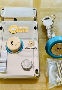 Khoá cổng thường