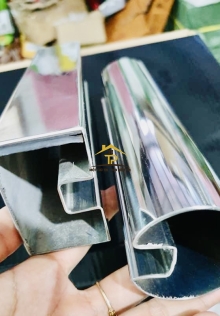 Tay vịn lan can cầu thang