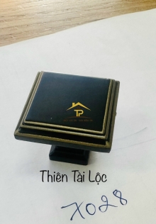 Tay nắm tủ gù đen A7028