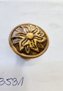 Tay nắm tủ gù cổ điển hoa mặt trời 3531