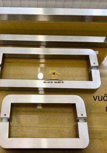 Tay ke vuông 25 inox mờ