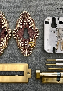 Khoá cửa thủy lực cổ điển