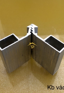 KE NHẢY KHUNG BAO VÁCH KÍNH